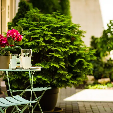 5 Vintage Хостел *