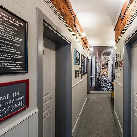 5 Vintage Hostel